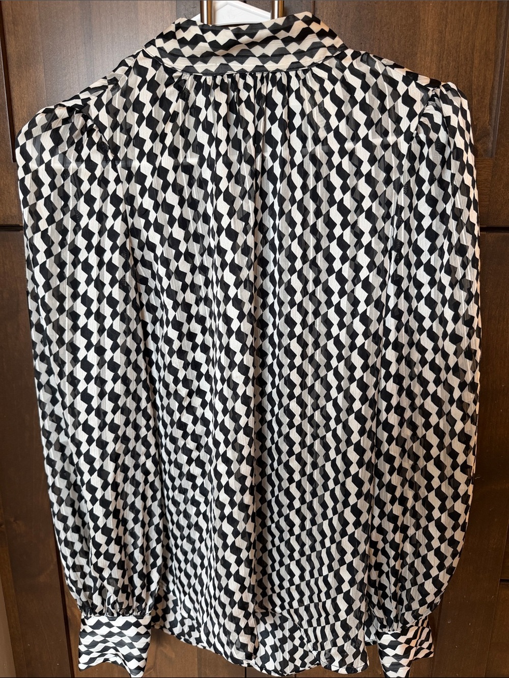 H&M Black and White Geometric Print Blouse